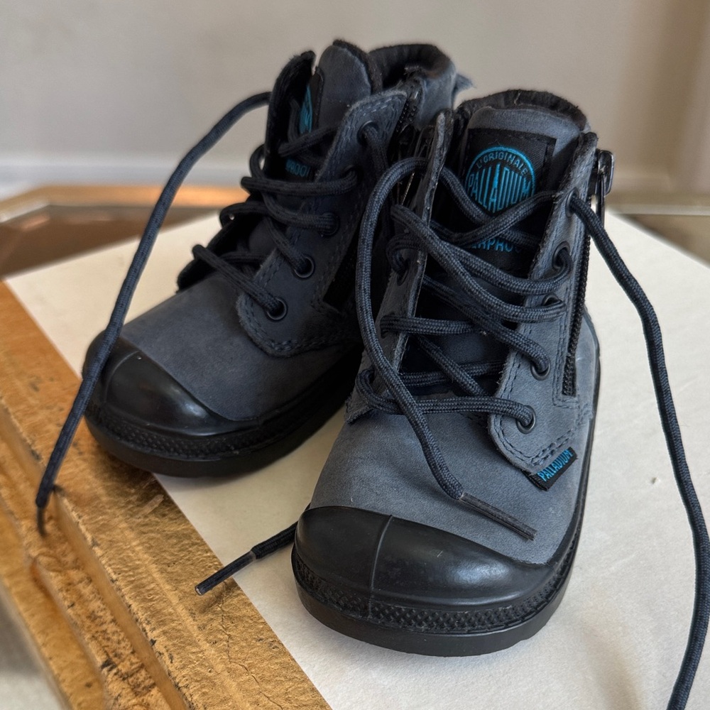 Palladium Kids Dark Grey High-Top Lace‎ Boots